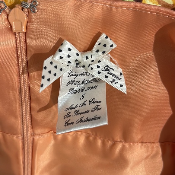 Beautiful Summer Dress 👗 - Picture 4 of 4